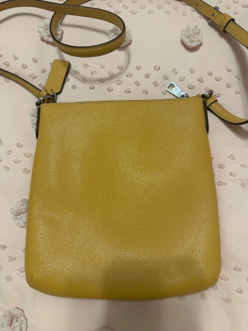 Coach Rowan File Bag Mustard Yellow Pebbled Leather Crossbody - Picture 2 of 5